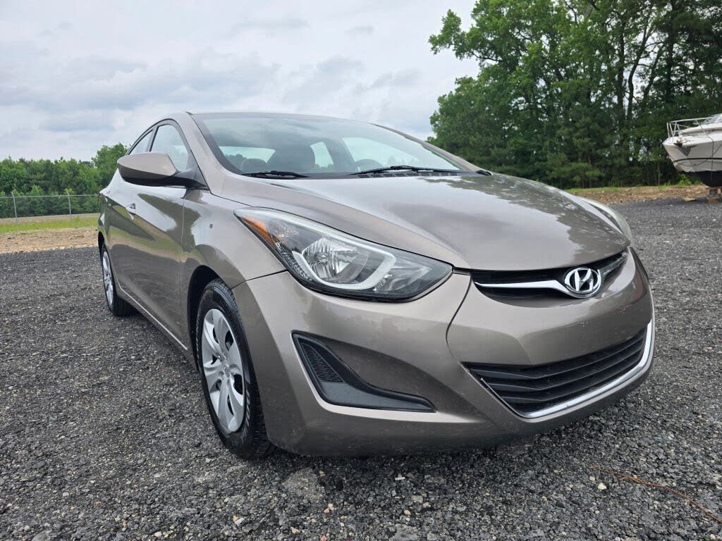 2016 Hyundai Elantra SE FWD