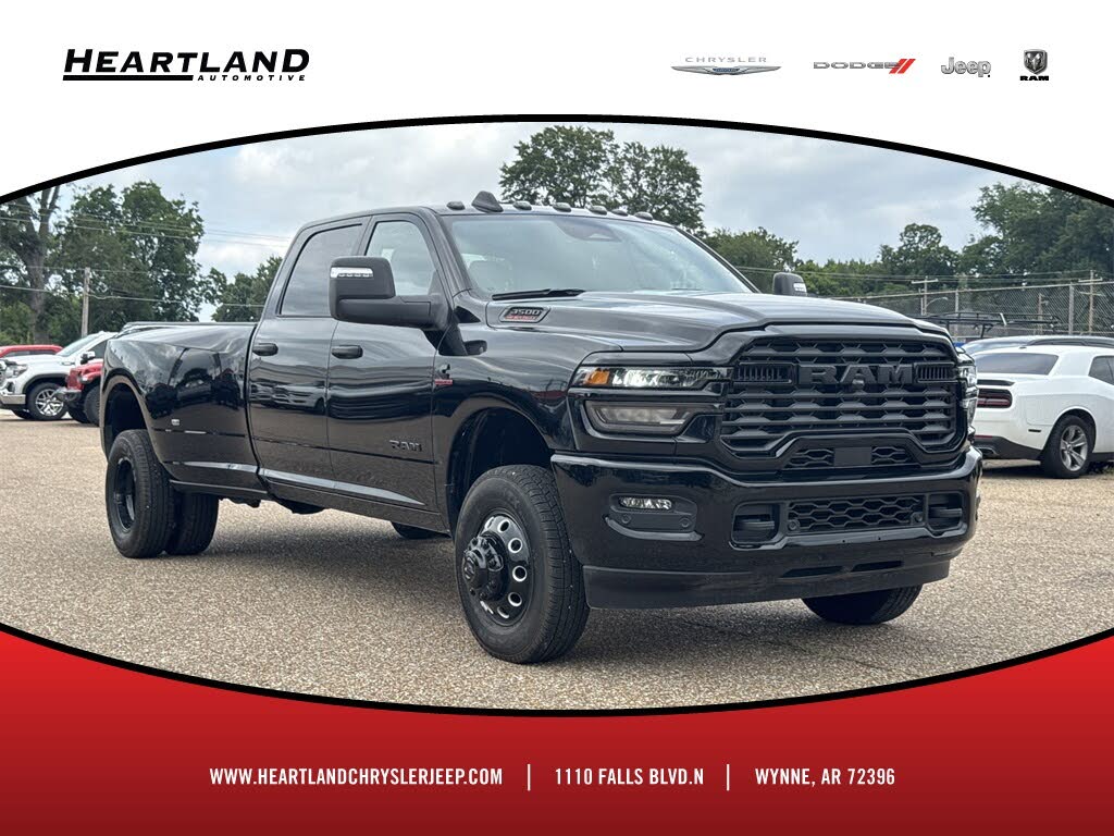 2025 RAM 3500 Big Horn Crew Cab LB DRW 4WD