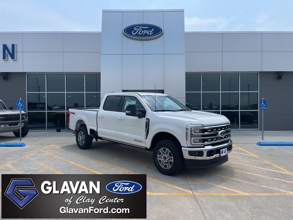 2025 Ford F-250 Super Duty Lariat Crew Cab 4WD