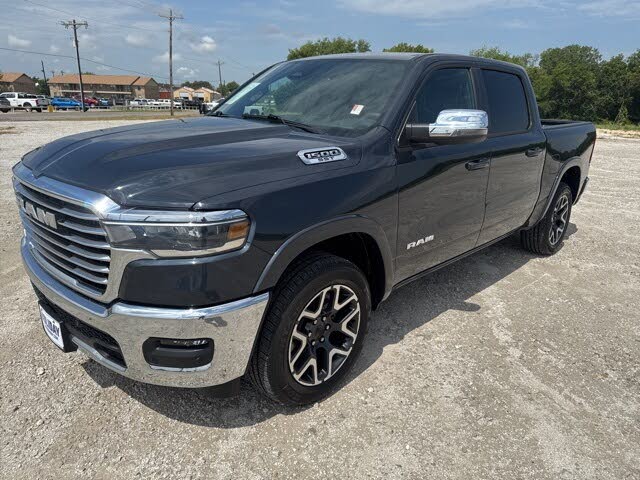2025 RAM 1500 Laramie Crew Cab 4WD