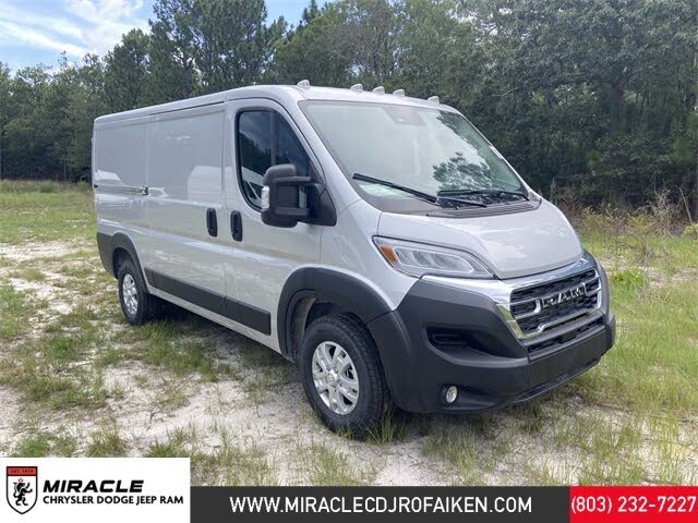 2024 RAM ProMaster 2500 Tradesman 136 Low Roof Cargo Van without Passenger Seat FWD