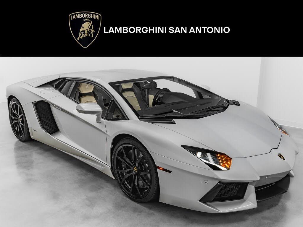 2015 Lamborghini Aventador LP 700-4