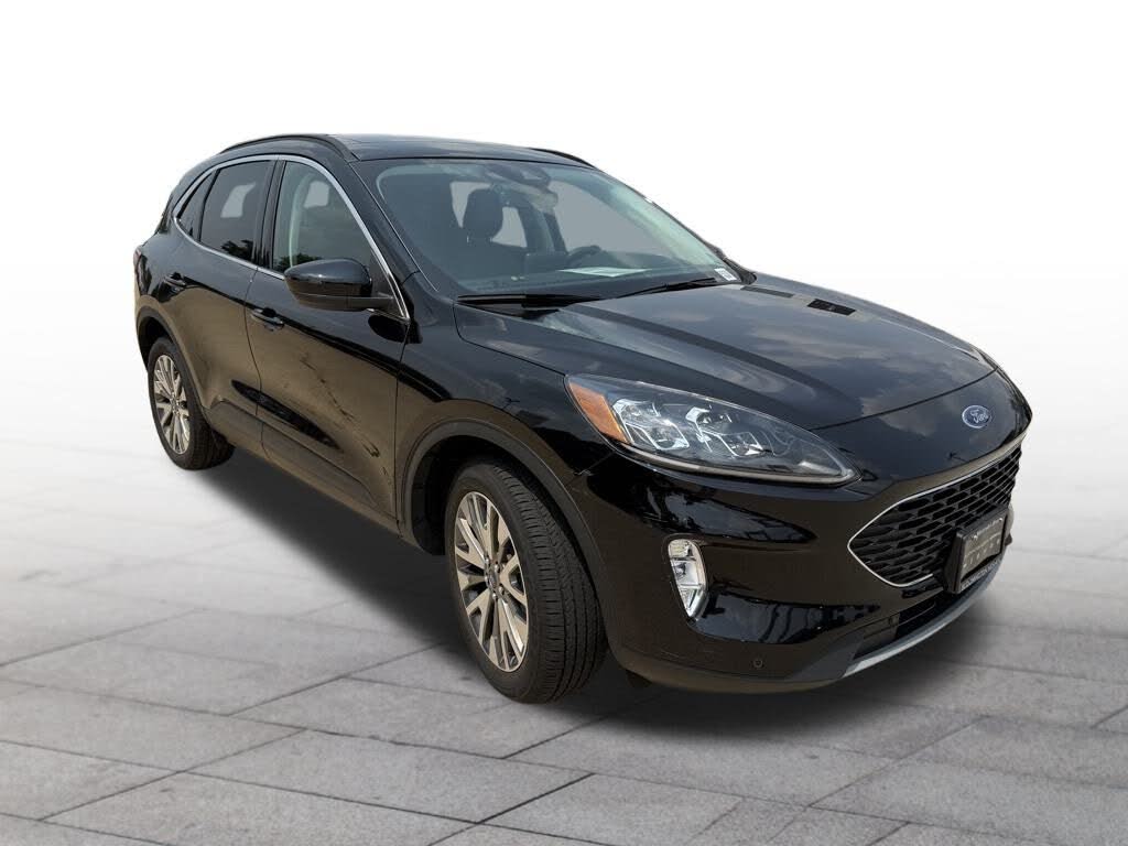 2022 Ford Escape Titanium AWD