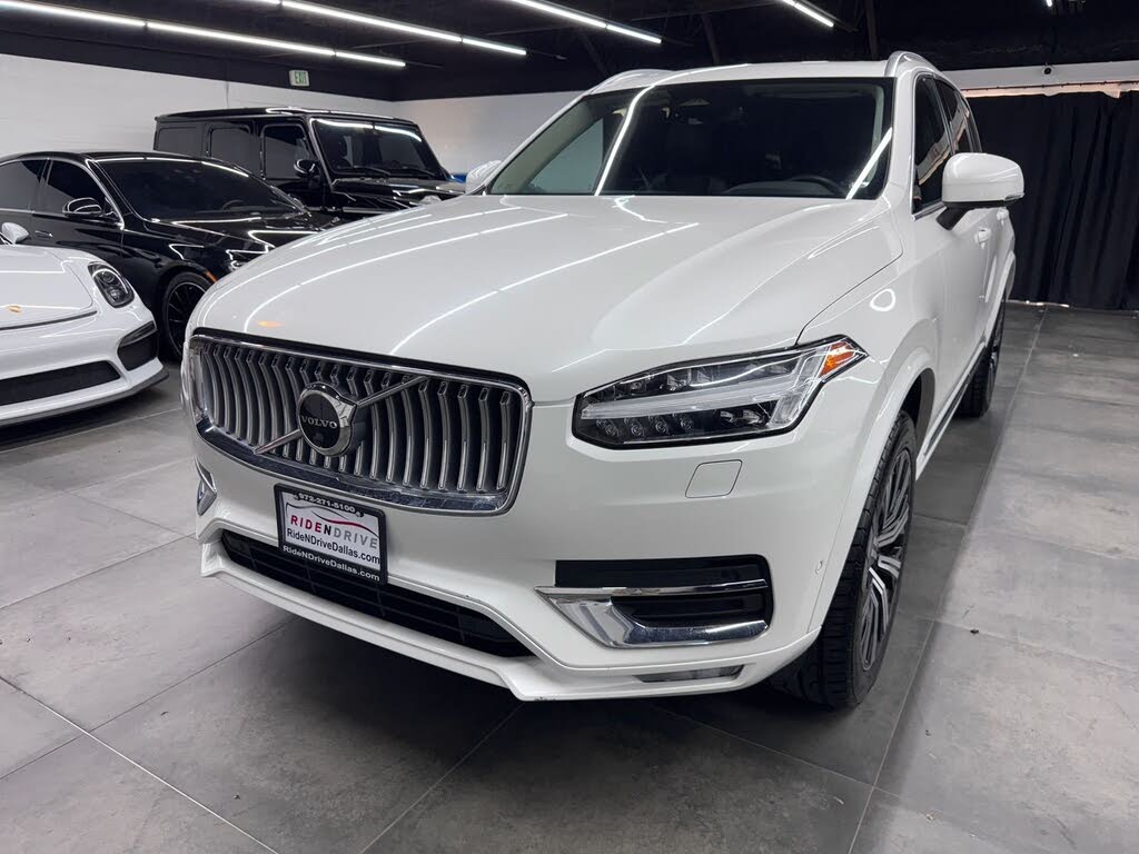 2023 Volvo XC90 B5 Plus Bright Theme AWD