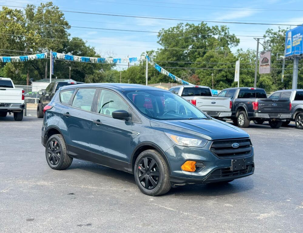 2019 Ford Escape S FWD