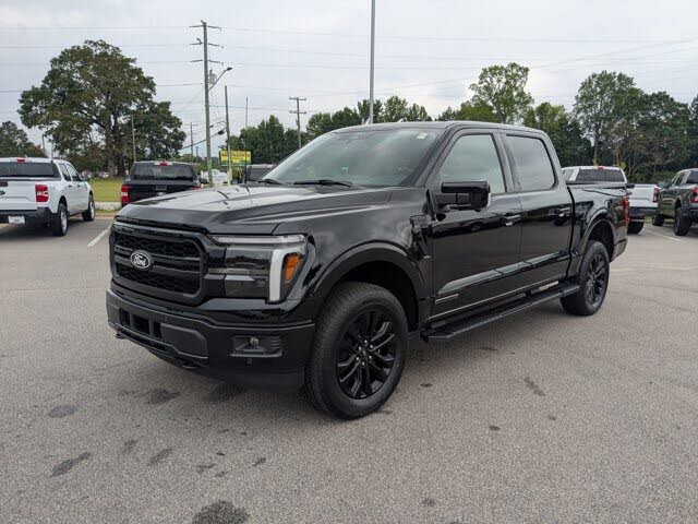 2025 Ford F-150 Lariat SuperCrew 4WD