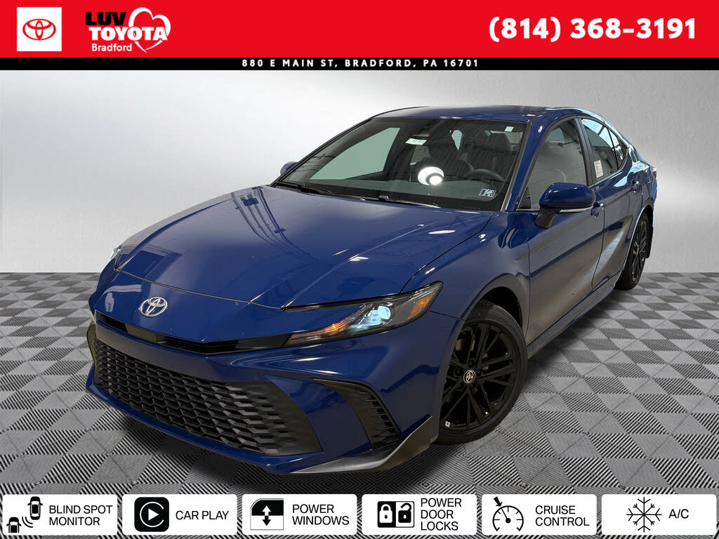 2025 Toyota Camry SE FWD