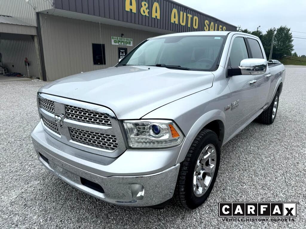 2017 RAM 1500 Laramie Crew Cab 4WD