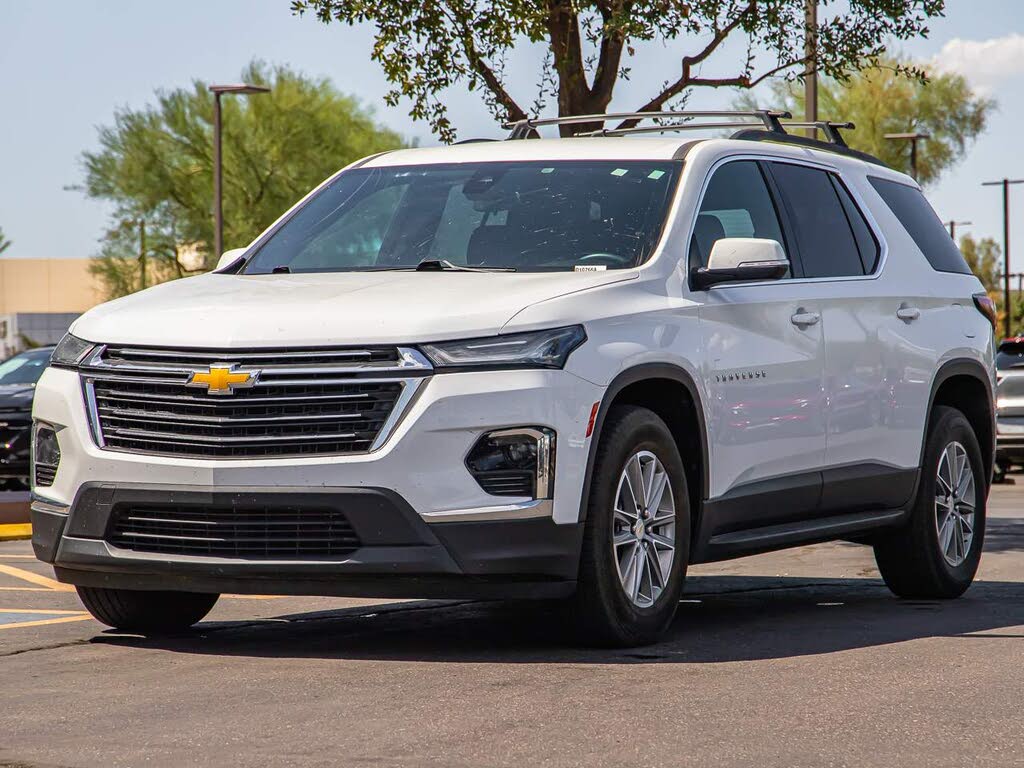 2023 Chevrolet Traverse LT Cloth FWD