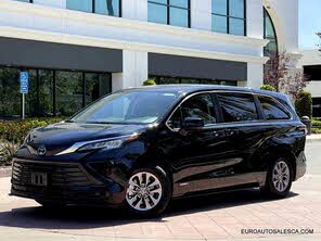 Toyota Sienna LE 8-Passenger FWD