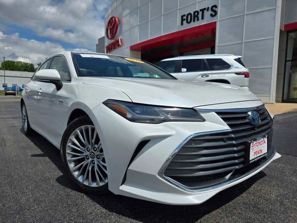 2019 Toyota Avalon Hybrid Limited FWD
