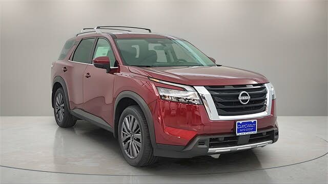 2024 Nissan Pathfinder SL FWD