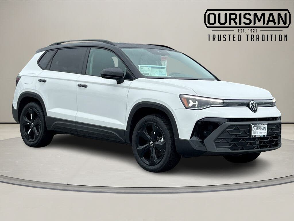 2025 Volkswagen Taos SE Black 4Motion