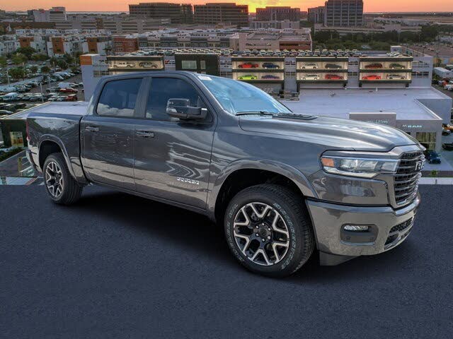 2026 RAM 1500 Laramie Crew Cab 4WD