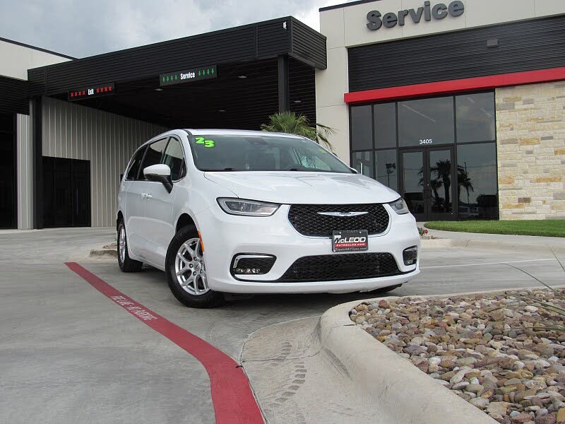2023 Chrysler Pacifica Touring L FWD
