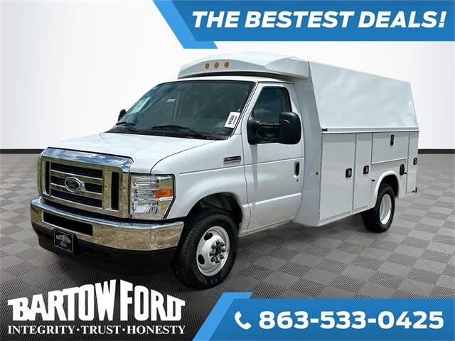 2025 Ford E-Series Chassis E-350 SD Cutaway SB DRW RWD