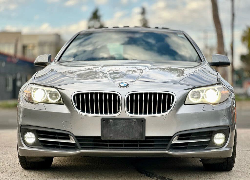 2015 BMW 5 Series 528i xDrive Sedan AWD