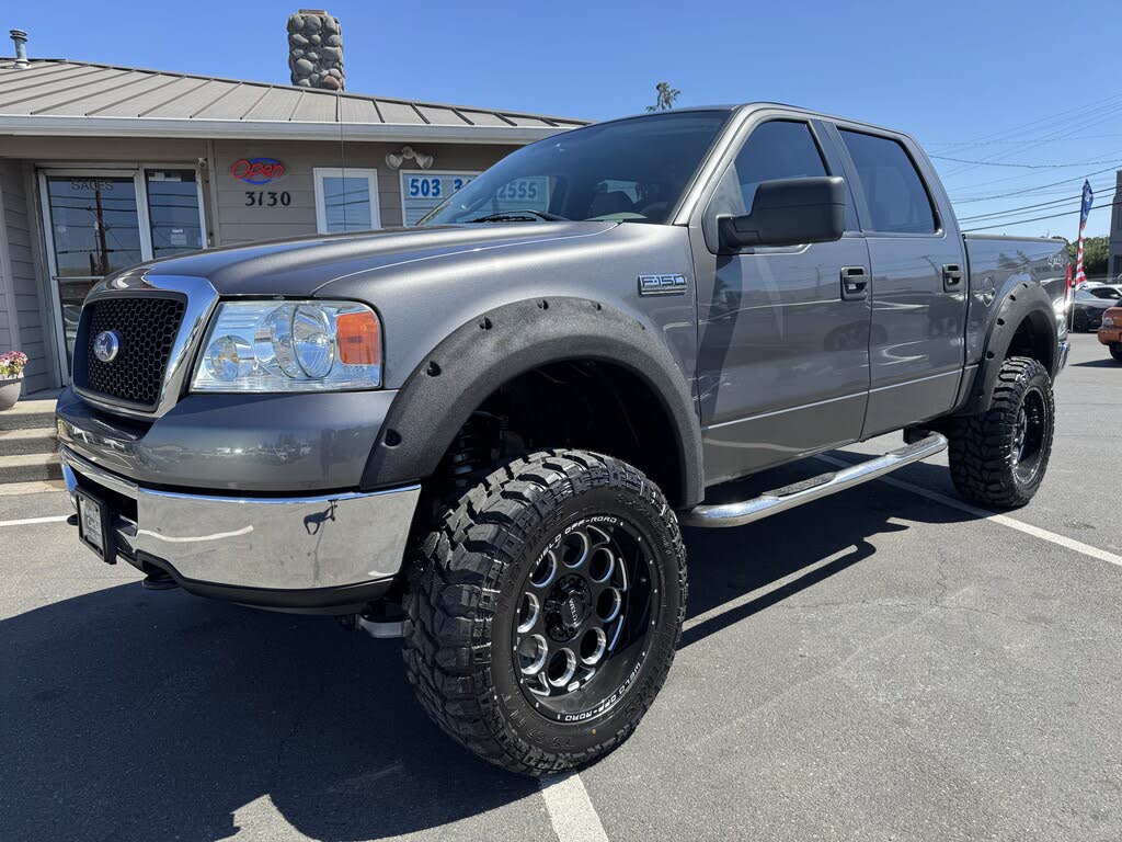 2007 Ford F-150 XLT SuperCrew Short Bed 4WD