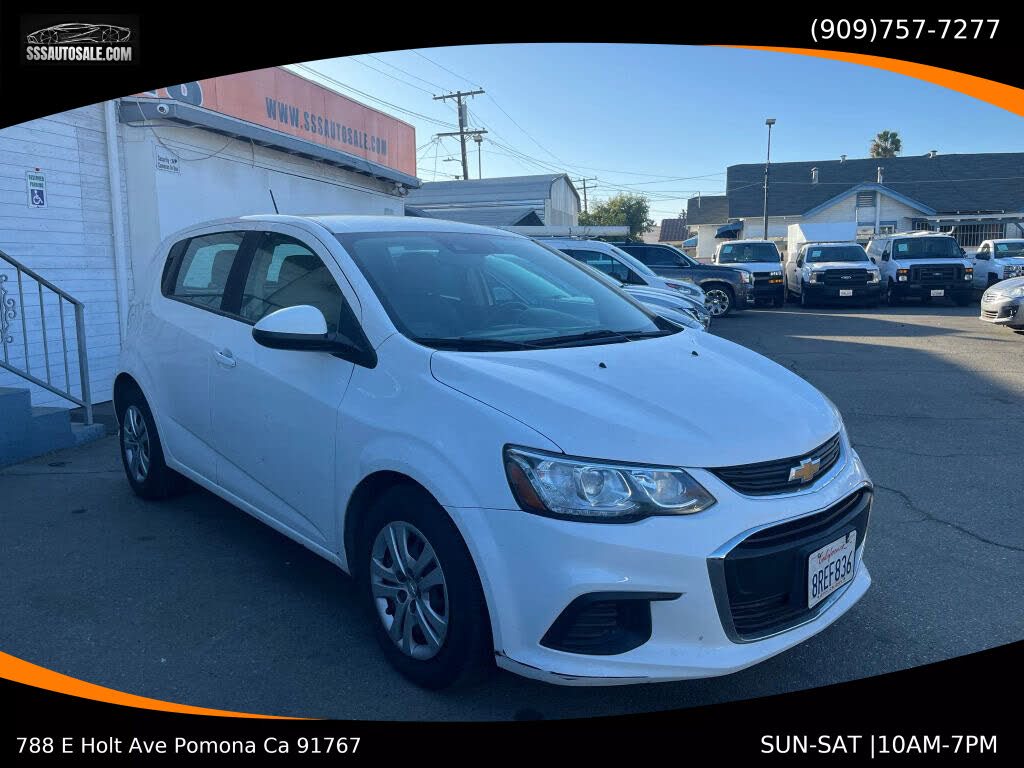 2020 Chevrolet Sonic Premier Hatchback FWD