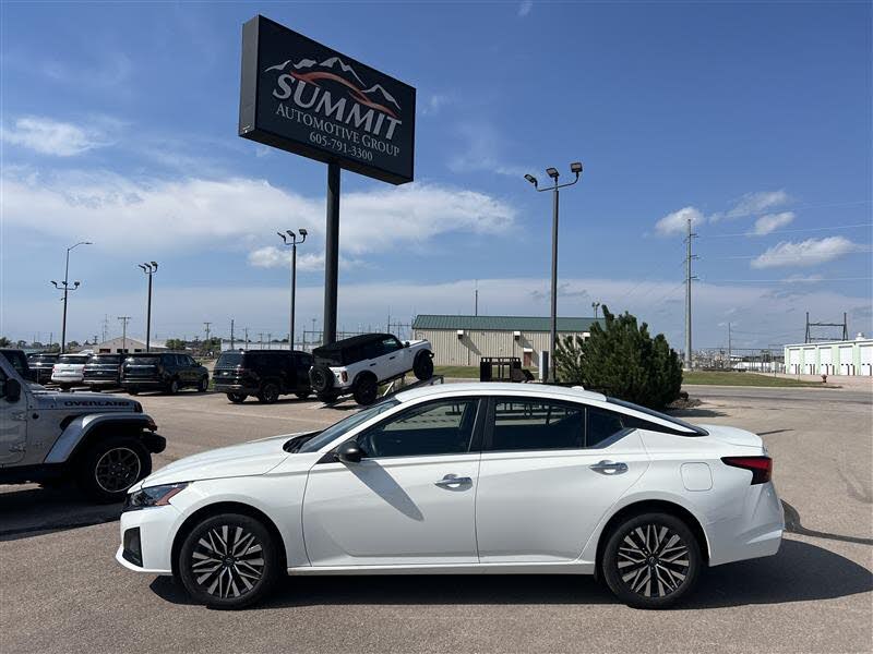 2025 Nissan Altima 2.5 SV AWD