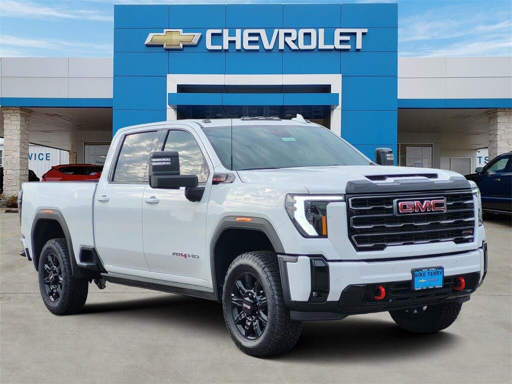 2025 GMC Sierra 2500HD AT4 Crew Cab 4WD