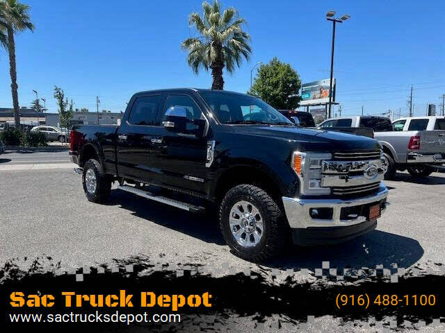 2017 Ford F-250 Super Duty Lariat Crew Cab 4WD