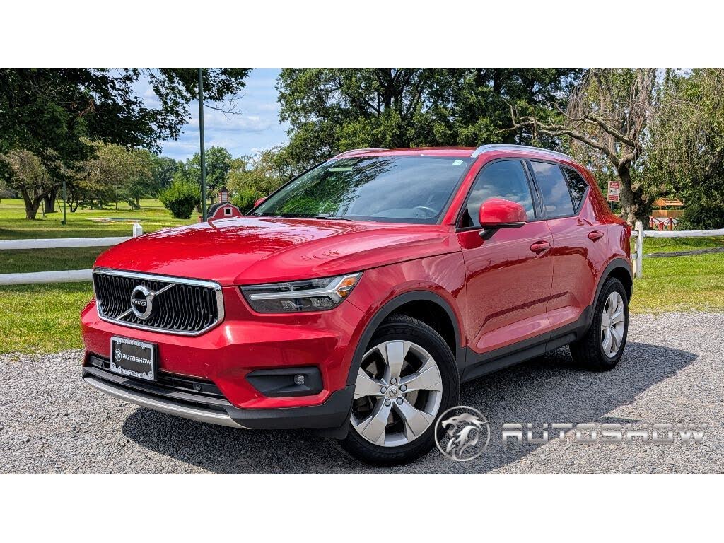 2021 Volvo XC40 T5 Momentum AWD