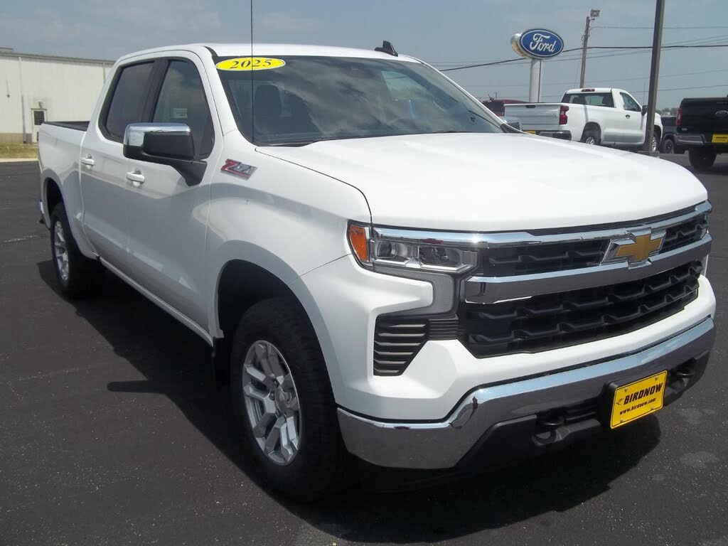 2025 Chevrolet Silverado 1500 LT Crew Cab 4WD