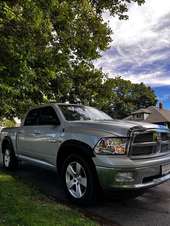 2009 Dodge RAM 1500 ST Crew Cab 4WD