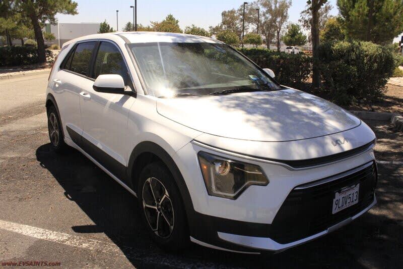 2024 Kia Niro LX FWD
