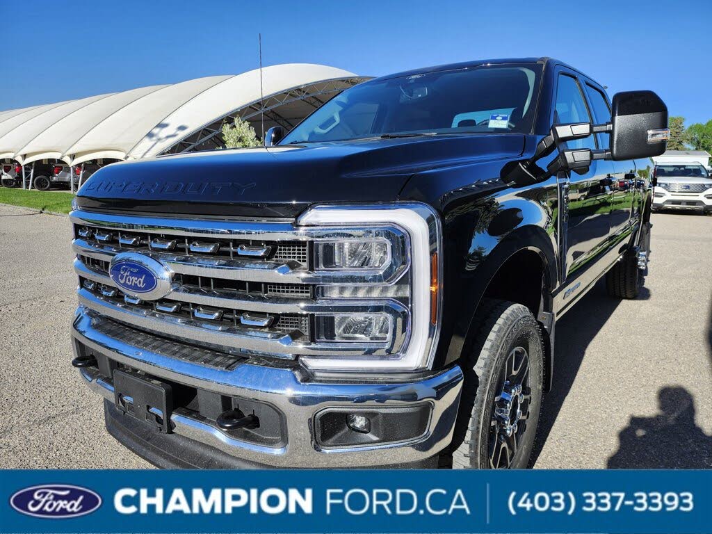 2025 Ford F-350 Super Duty Lariat Crew Cab 4WD