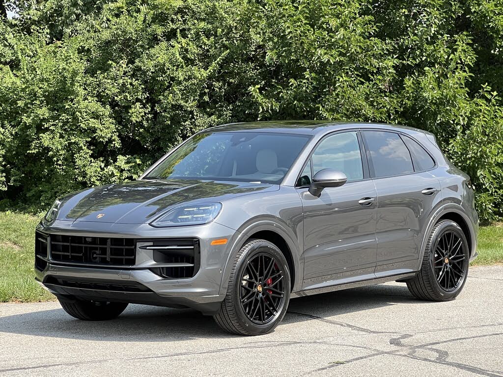 2025 Porsche Cayenne S AWD
