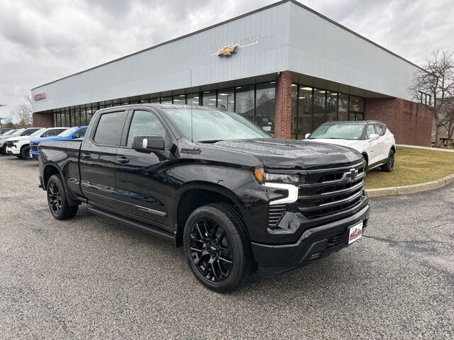 2025 Chevrolet Silverado 1500 High Country Crew Cab 4WD