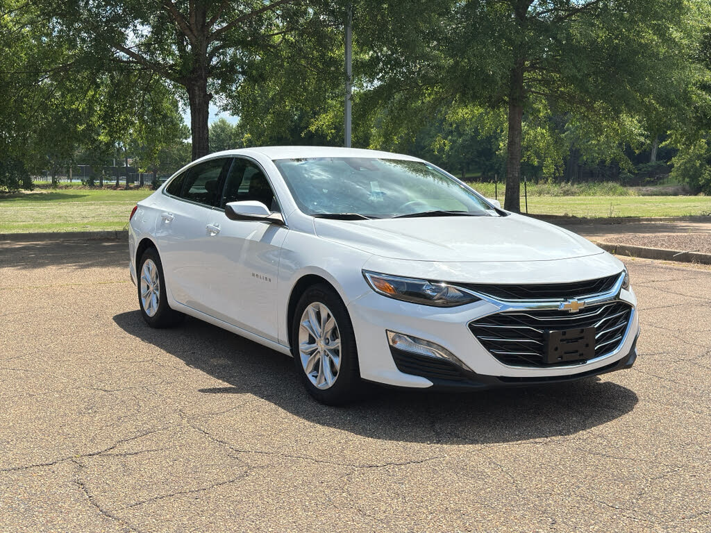 2023 Chevrolet Malibu LT with 1LT FWD