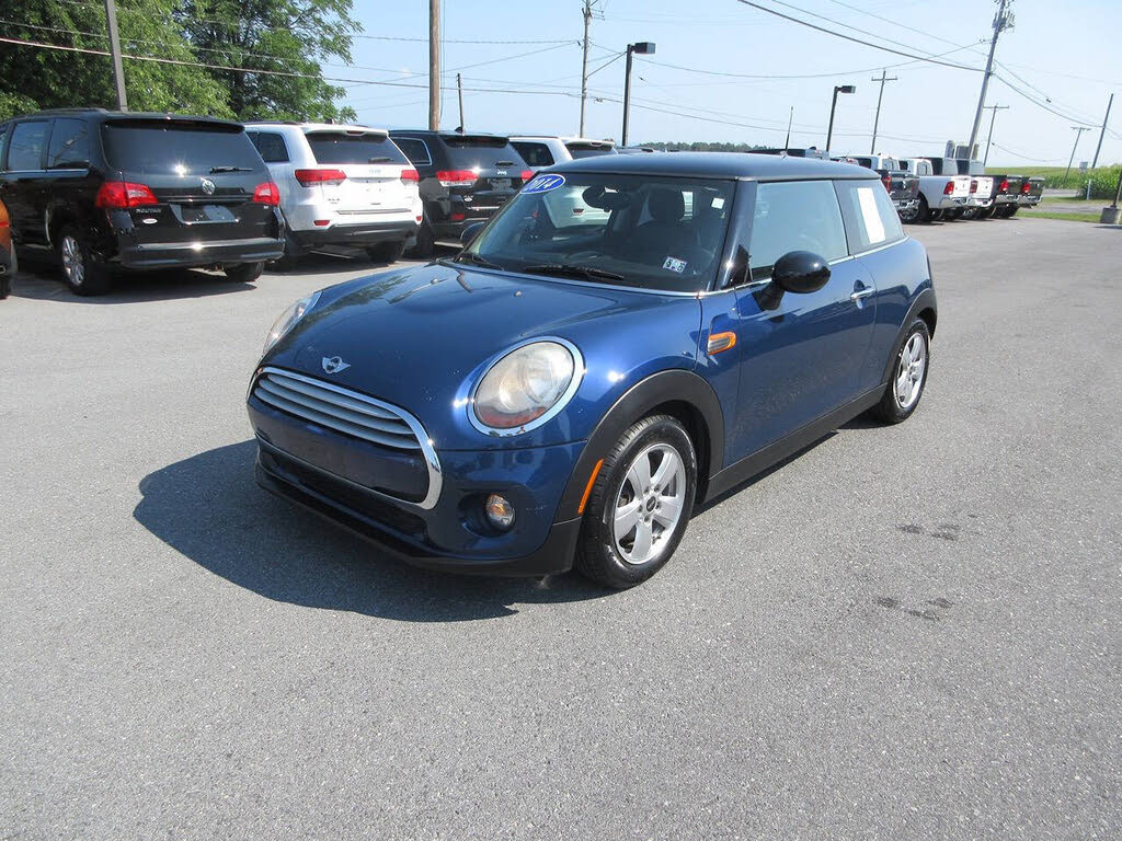 2014 MINI Cooper Hatchback FWD