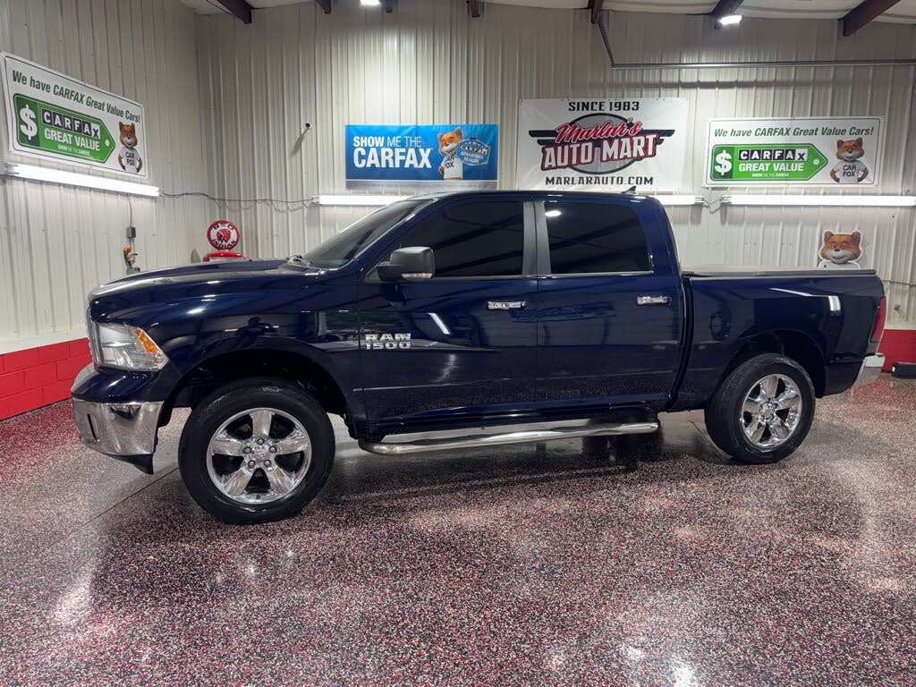 2016 RAM 1500 SLT Crew Cab 4WD