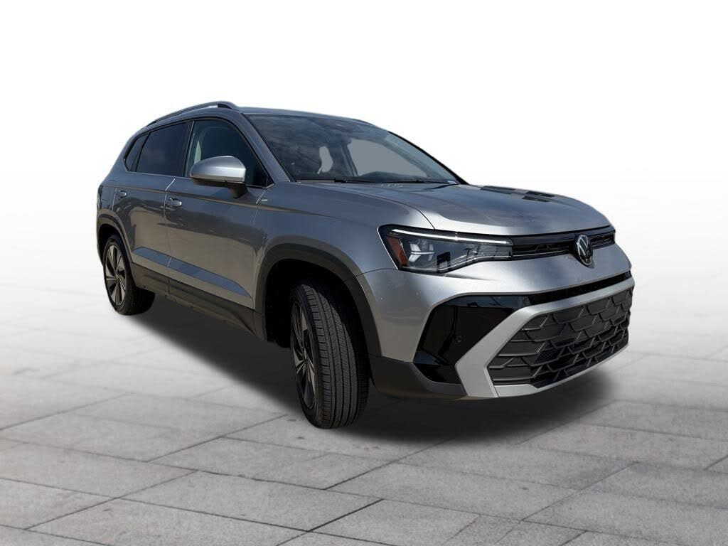 2025 Volkswagen Taos SE 4Motion