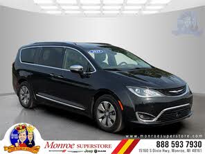 Chrysler Pacifica Hybrid Limited FWD