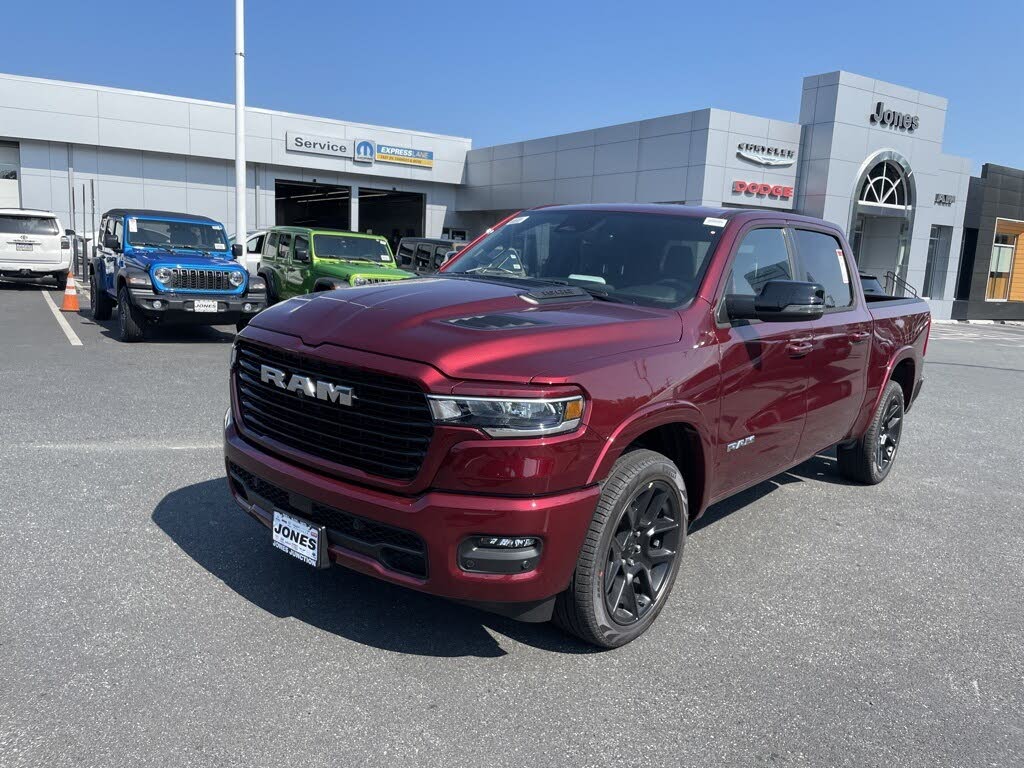 2026 RAM 1500 Laramie Crew Cab 4WD