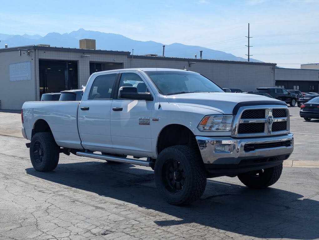 2015 RAM 3500 SLT Crew Cab LB 4WD