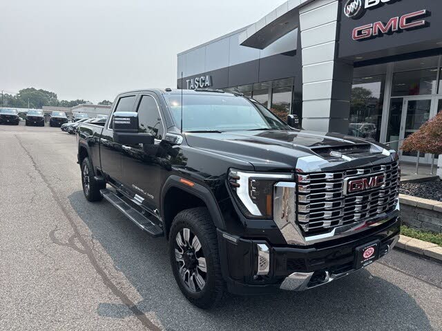 2025 GMC Sierra 2500HD Denali Crew Cab 4WD