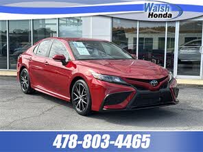 Toyota Camry SE FWD