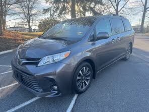 Toyota Sienna XLE Premium 7-Passenger AWD