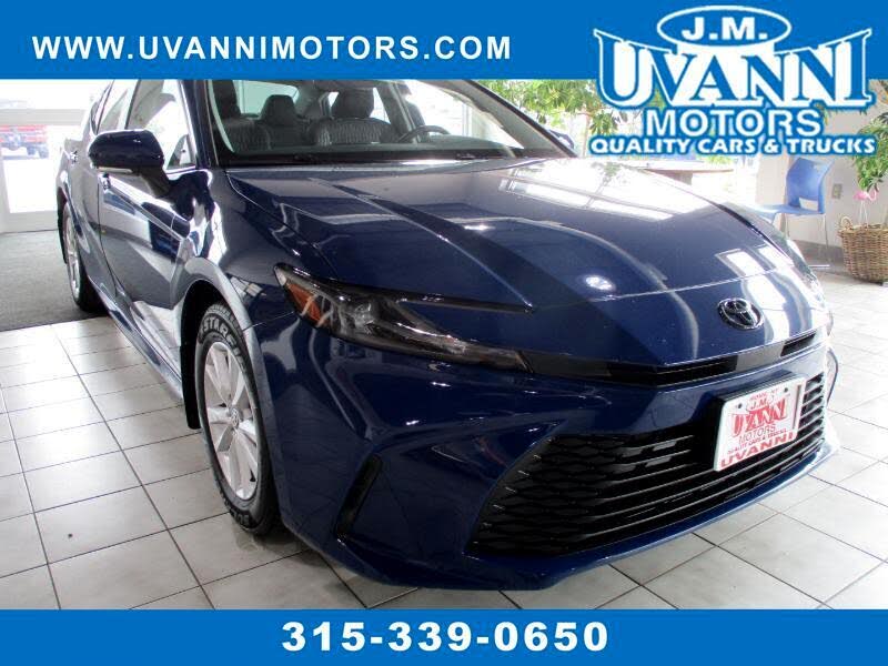 2025 Toyota Camry LE FWD