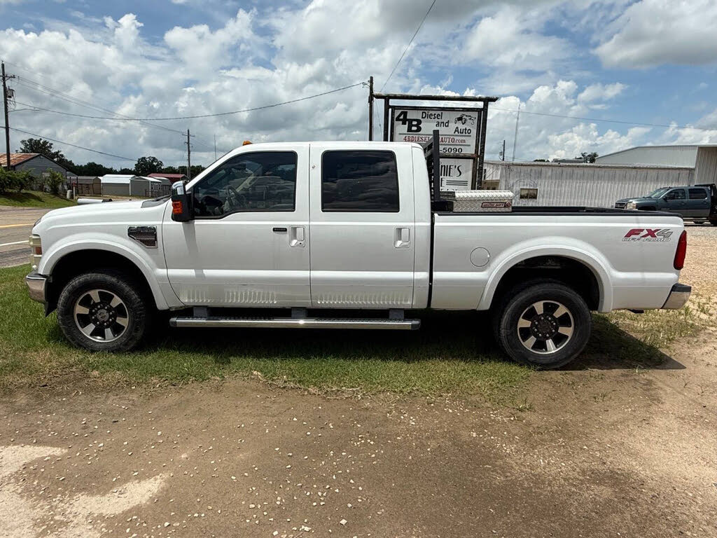 2010 Ford F-250 Super Duty Lariat Crew Cab 4WD