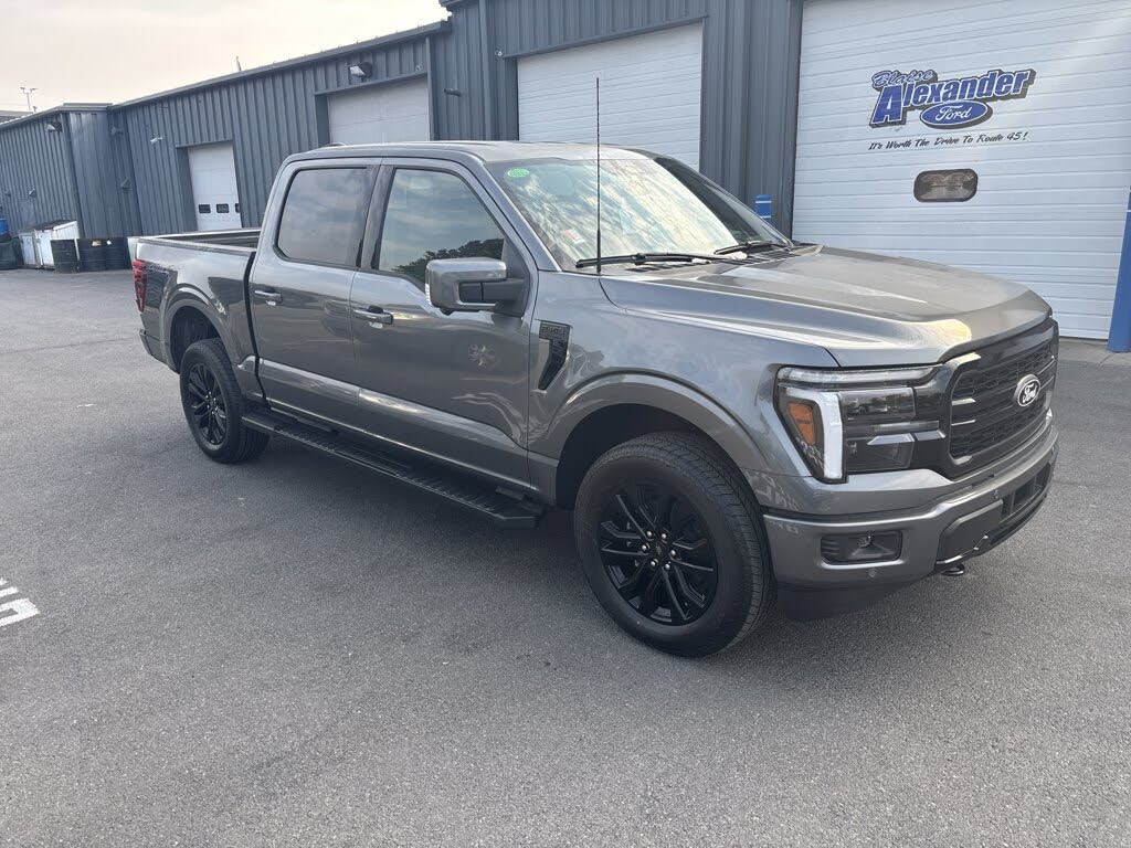 2025 Ford F-150 Lariat SuperCrew 4WD