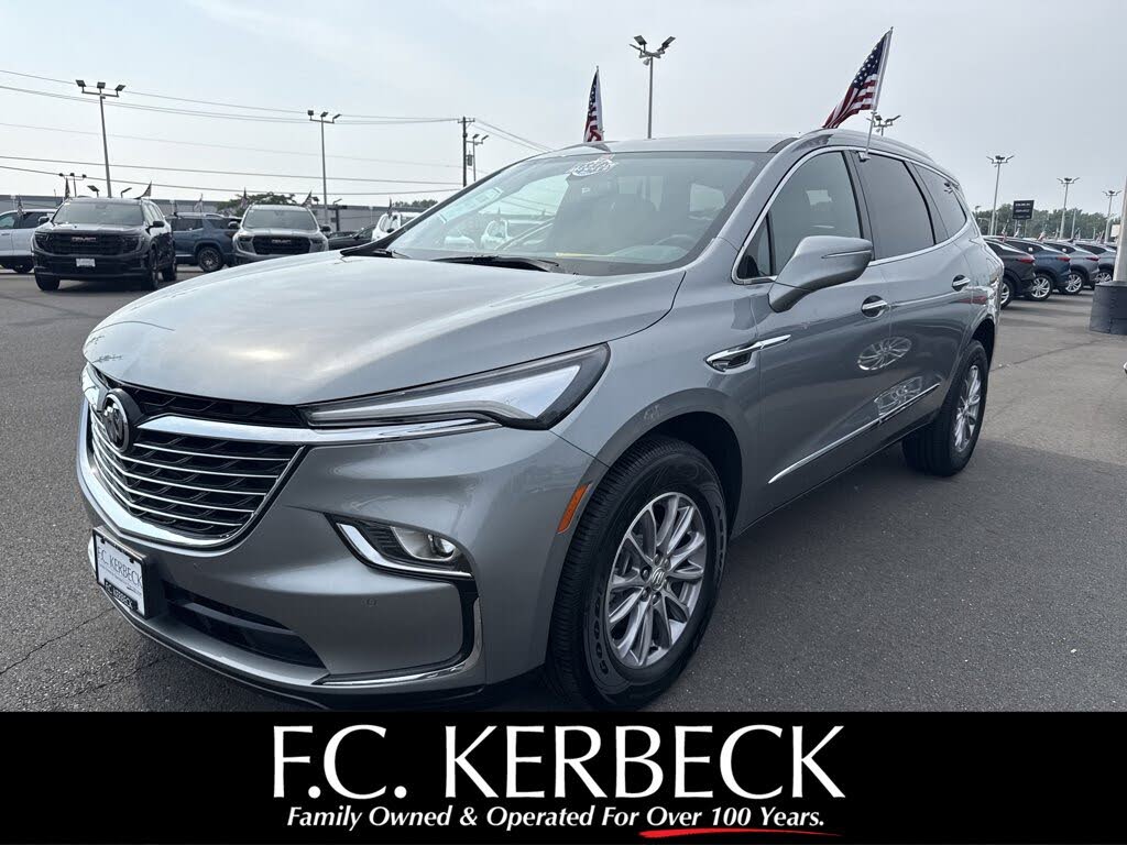 2023 Buick Enclave Essence FWD