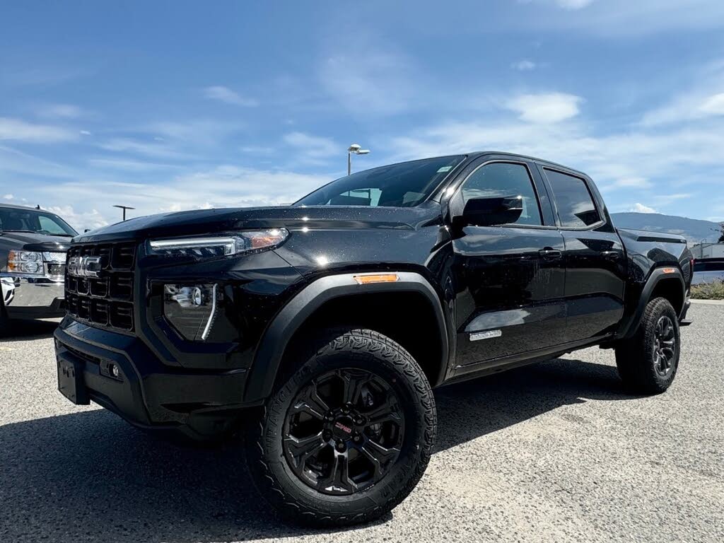 2025 GMC Canyon Elevation Crew Cab 4WD