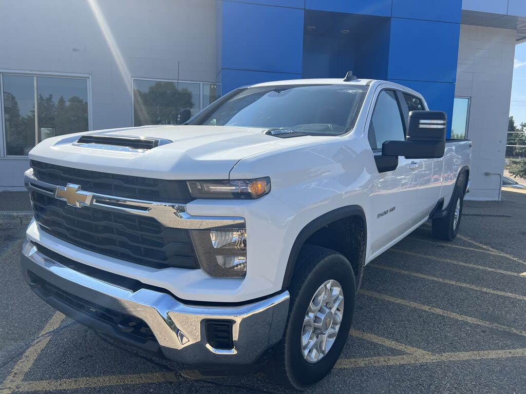 2024 Chevrolet Silverado 3500HD LT Crew Cab 4WD