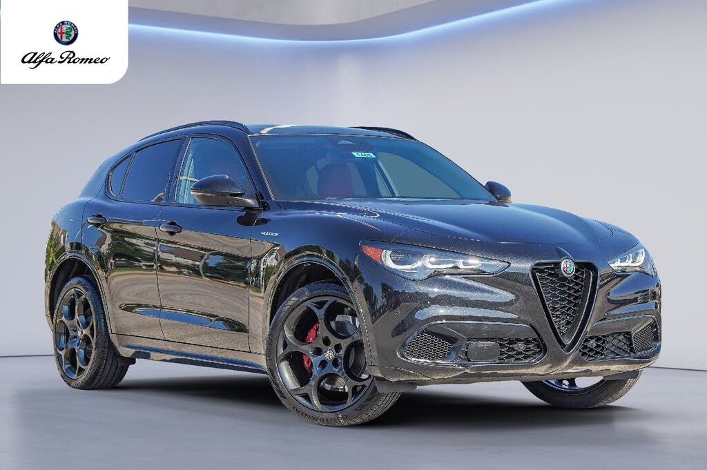 2025 Alfa Romeo Stelvio
